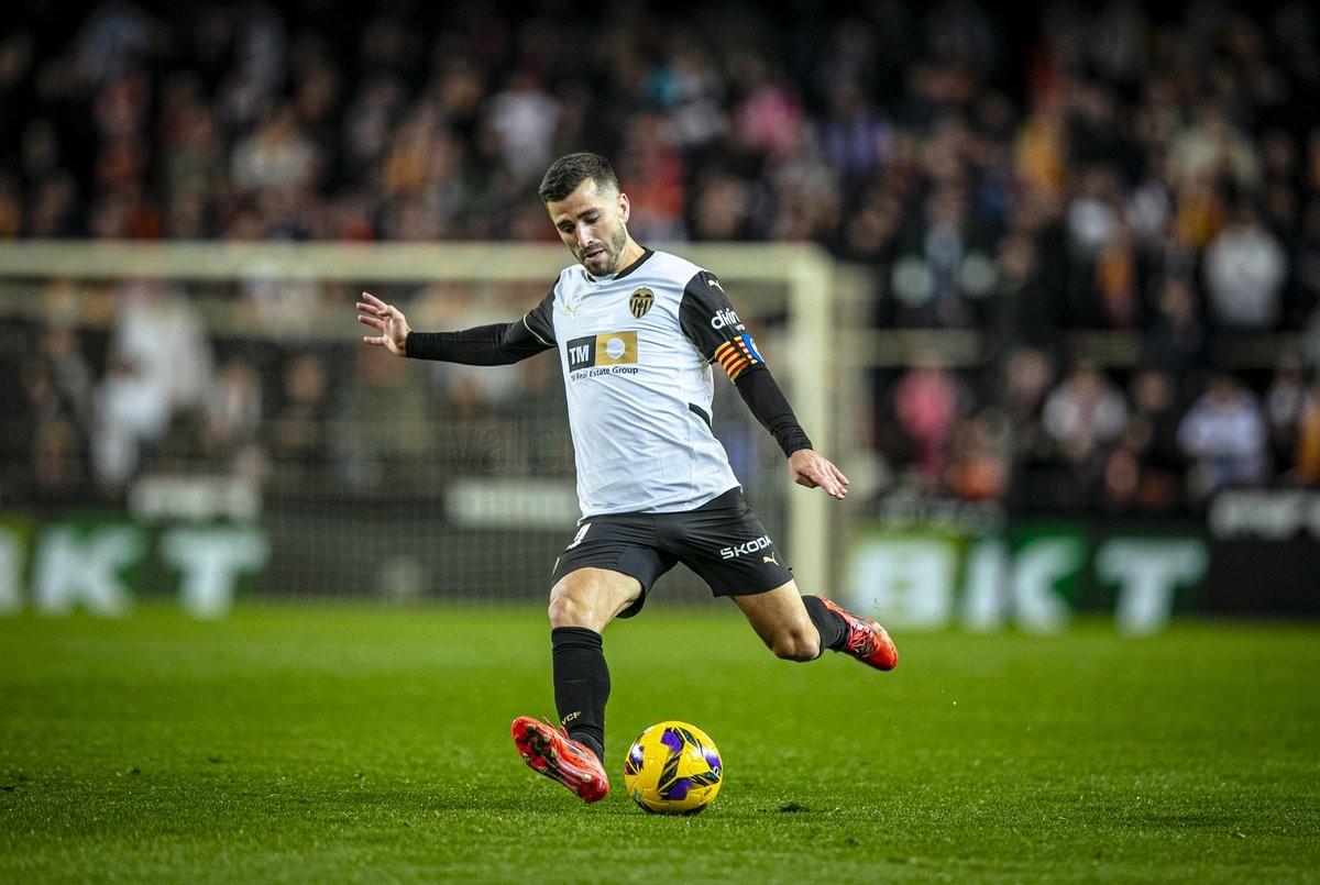 瓦伦西亚客场胜出，重返西甲前十