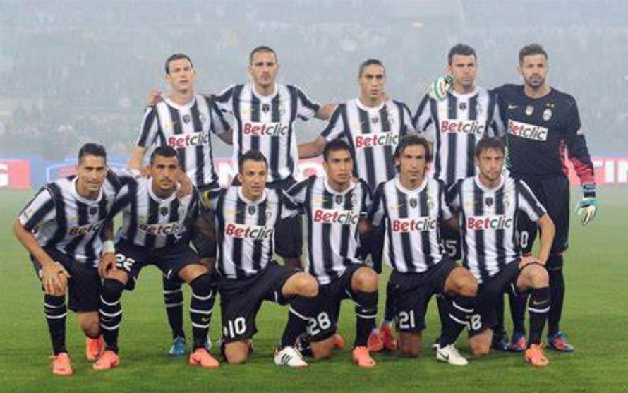 西亚卡姆关键时刻战术调整，尤文图斯助力球队获胜！