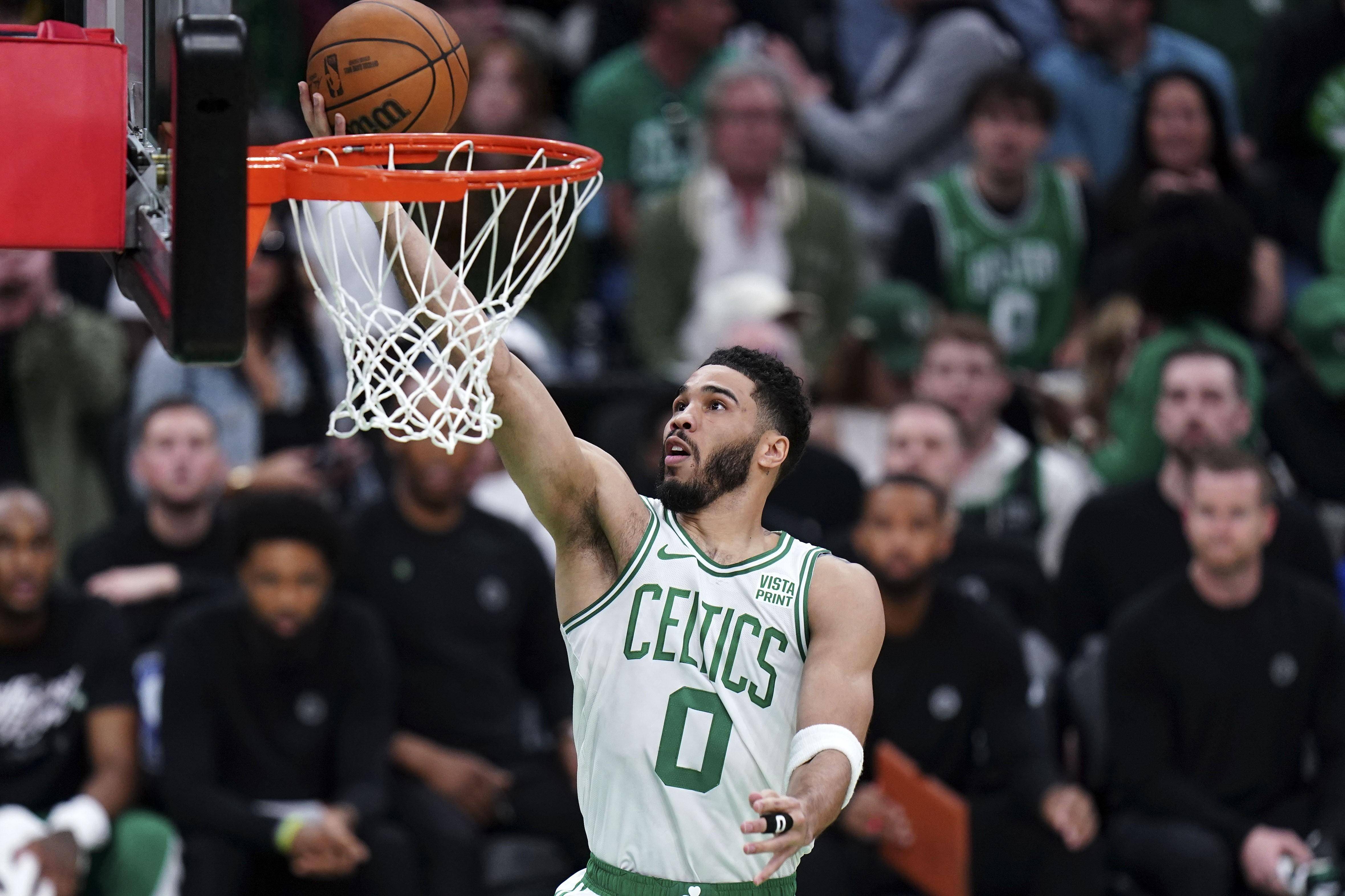 关于塔图姆迎来七赛季高光表现，法国队球迷沸腾！的信息