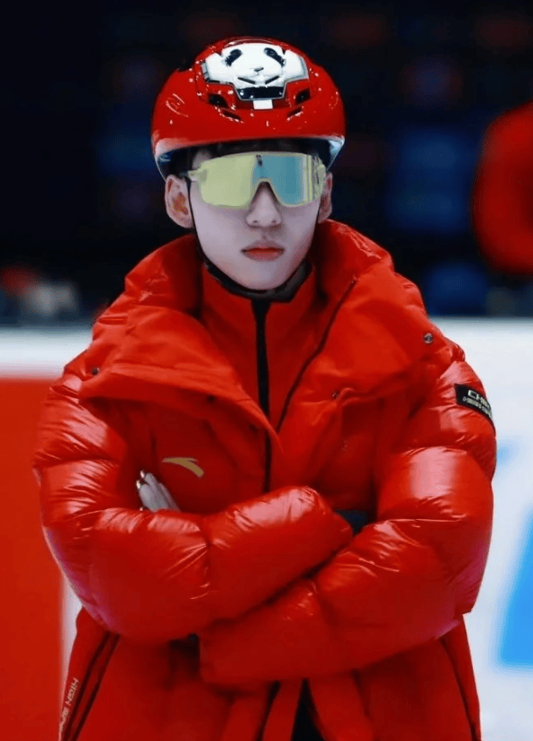 穆古鲁扎回归赛场，战术调整首场状态亮眼，G2观众沸腾！