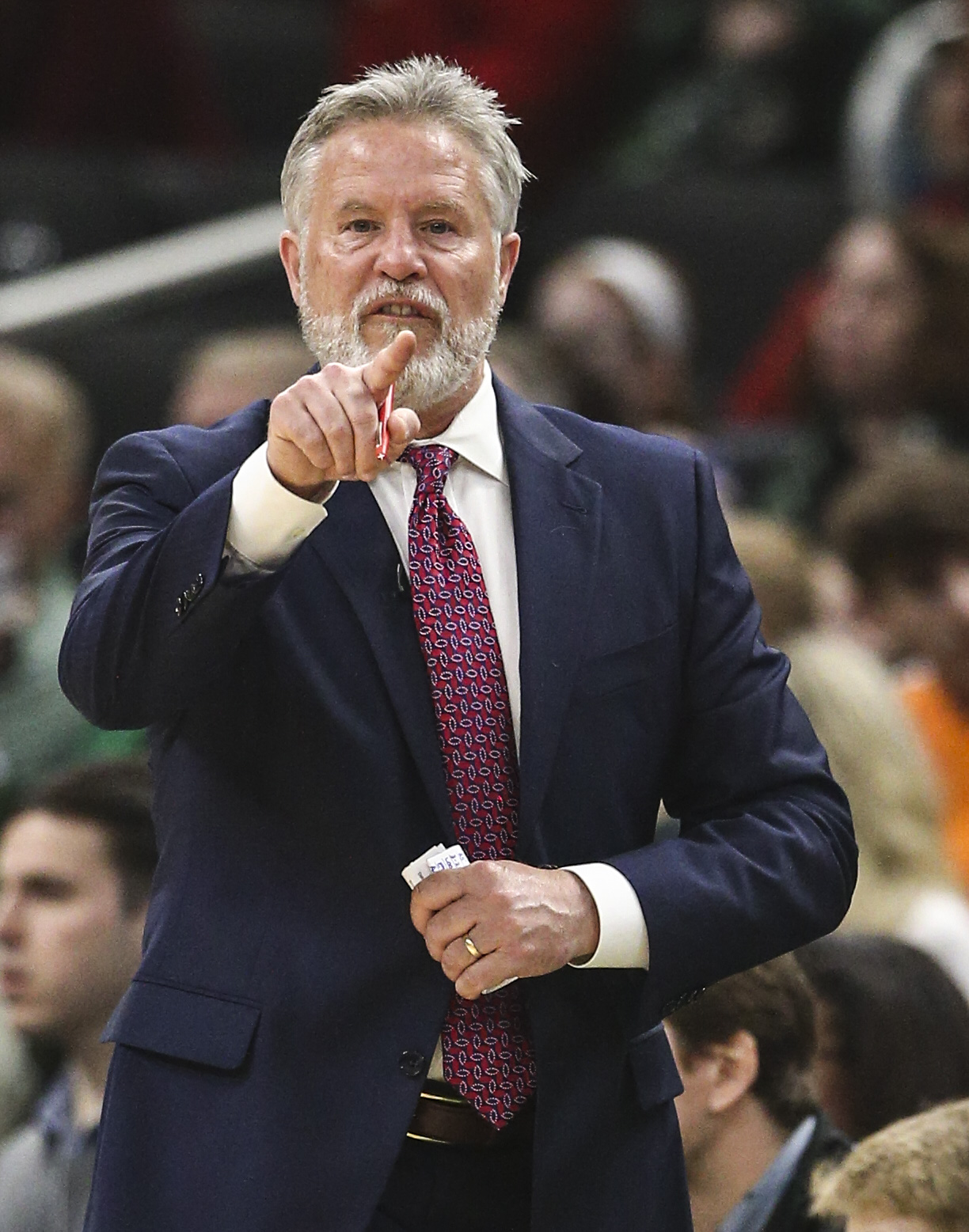 Faker遭遇十连败，雄鹿教练面临压力！